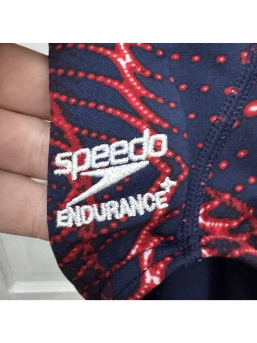 Speedo Endurance+ Women’s Flyback One Piece Swimsuit Size 6/32 Navy Red